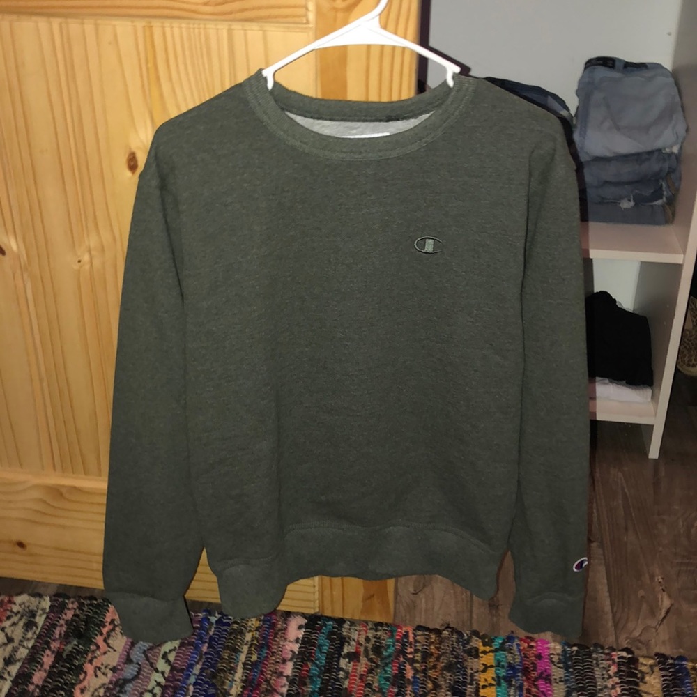 Navy green champion sweatshirt